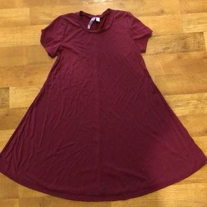 maroon t- shirt dress